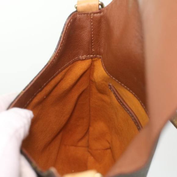 LOUIS VUITTON Musette Salsa Shoulder Bag - Picture 3 of 7